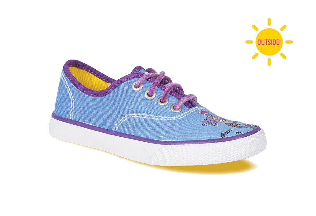 Girls casual sneakers with a mermaid that change color in the sun